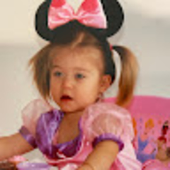 Meet your Posher, Emma - Picture 1 of 1